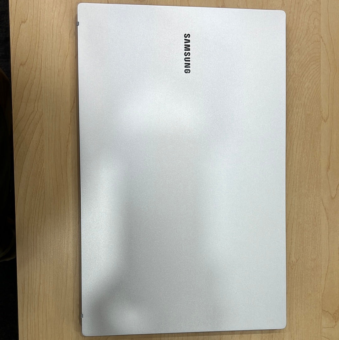 (Open Box) SAMSUNG 15.6" Galaxy Book3